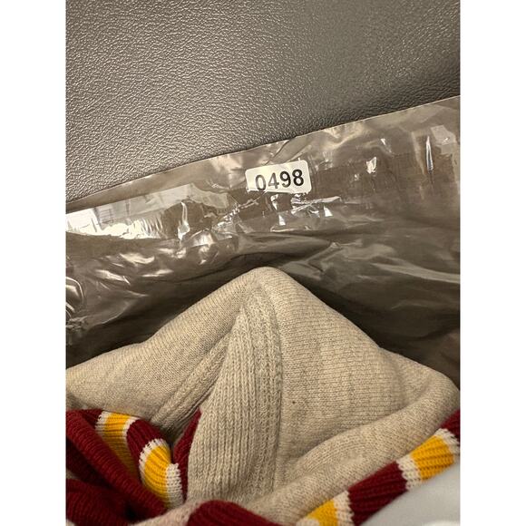 Vintage 90s Loyola University Chicago Crewneck Sweatshirt Mens Small Gray Yellow - Picture 8 of 8